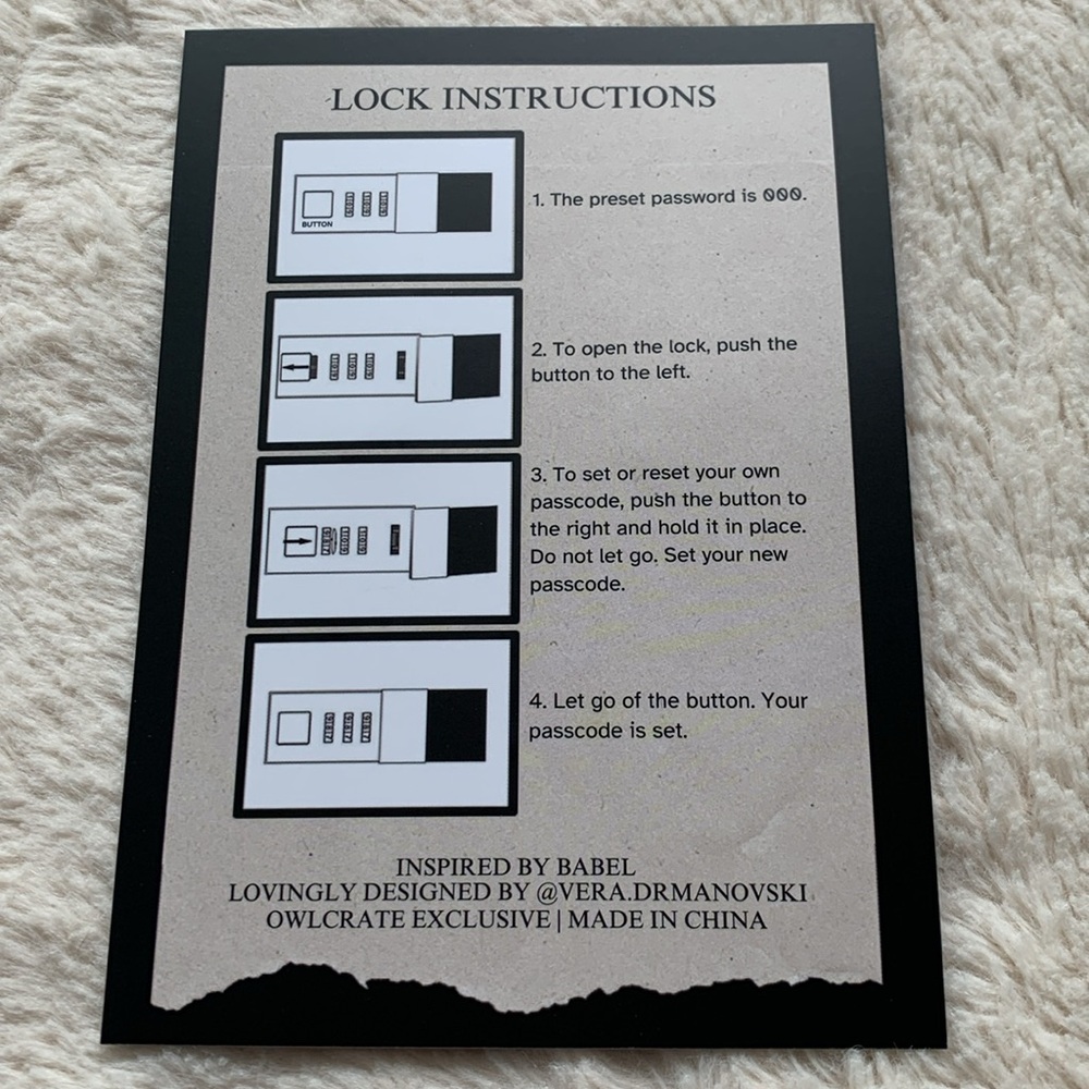 Owlcrate Locking Journal and Pen Dark Academia Box - Picture 8 of 10